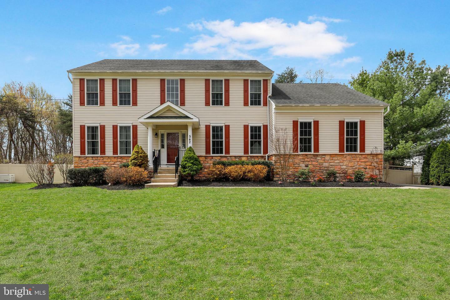 Property Photo: 542 Hartford Road NJ 08054
