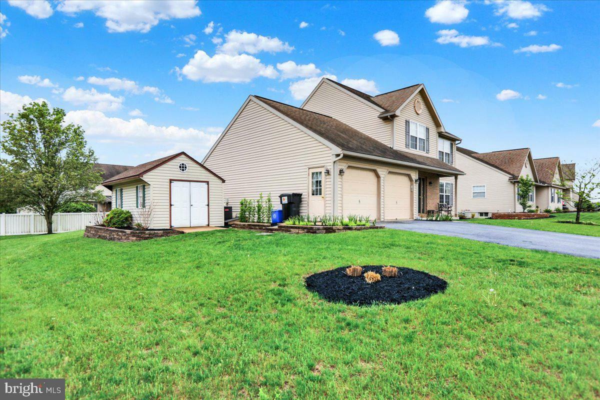 Property Photo: 220 Capri Lane PA 19510