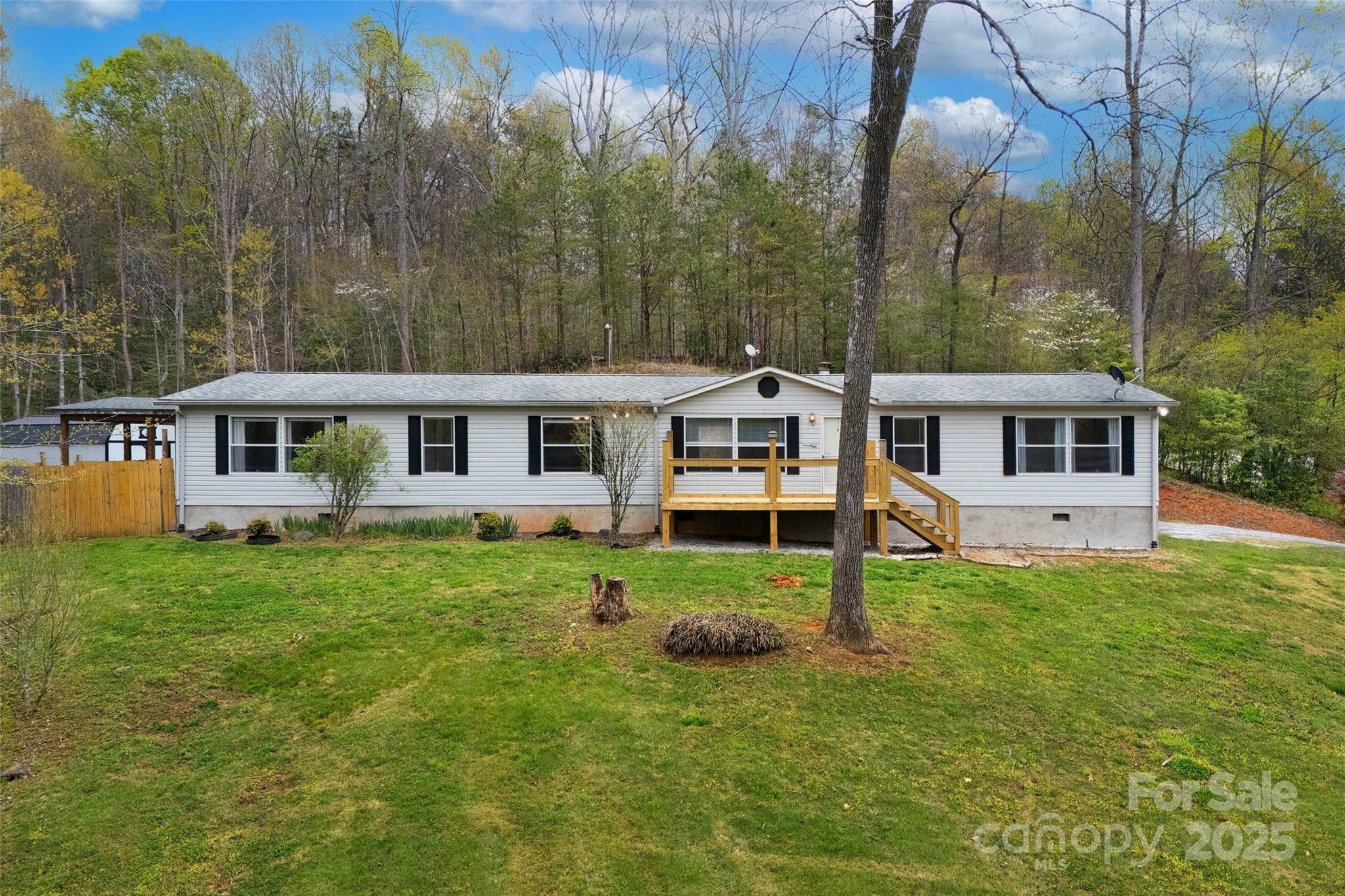 Property Photo: 279 Henry McCall Road NC 28752