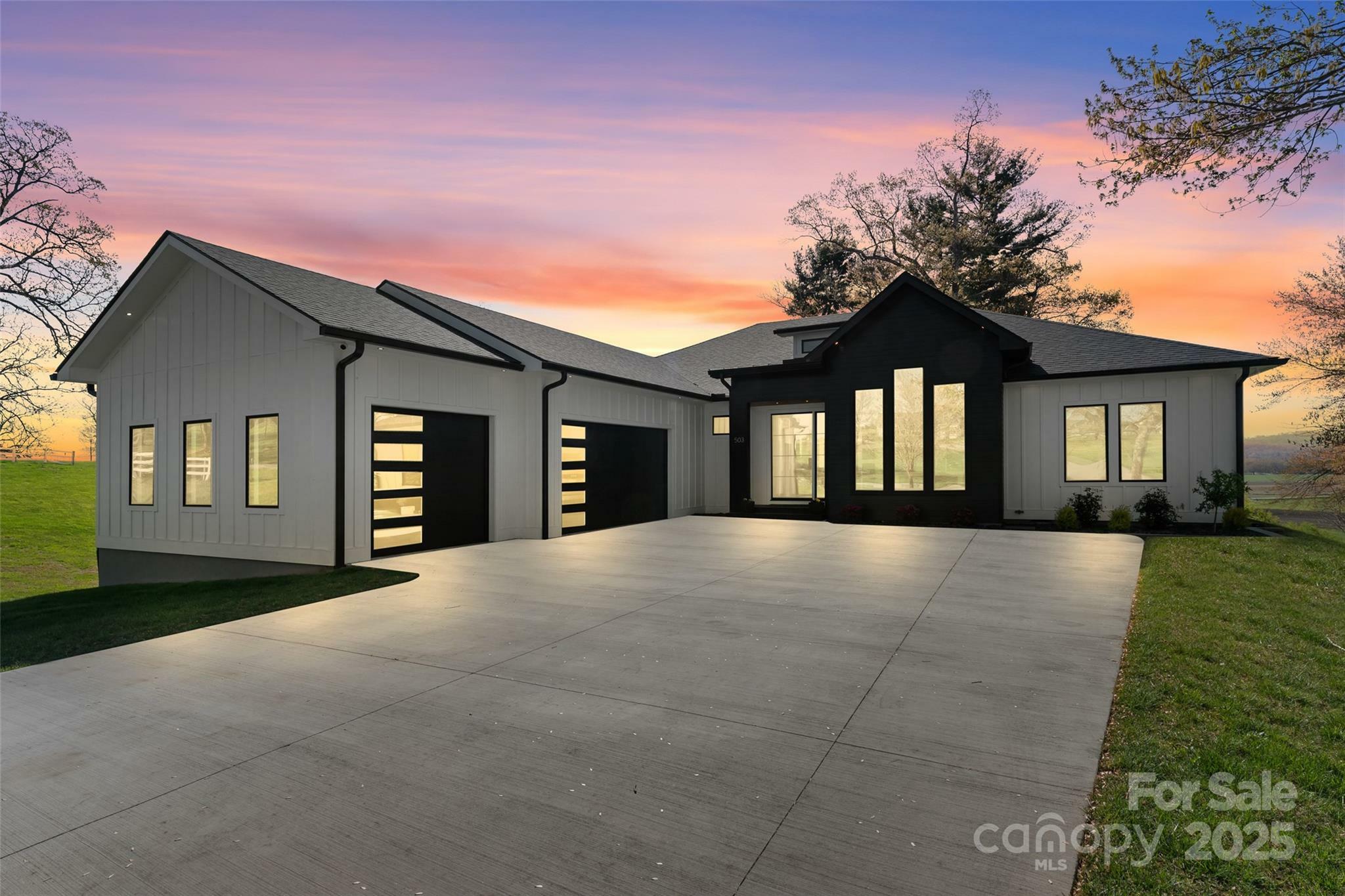 Property Photo: 503 Nesbitt Drive NC 28759