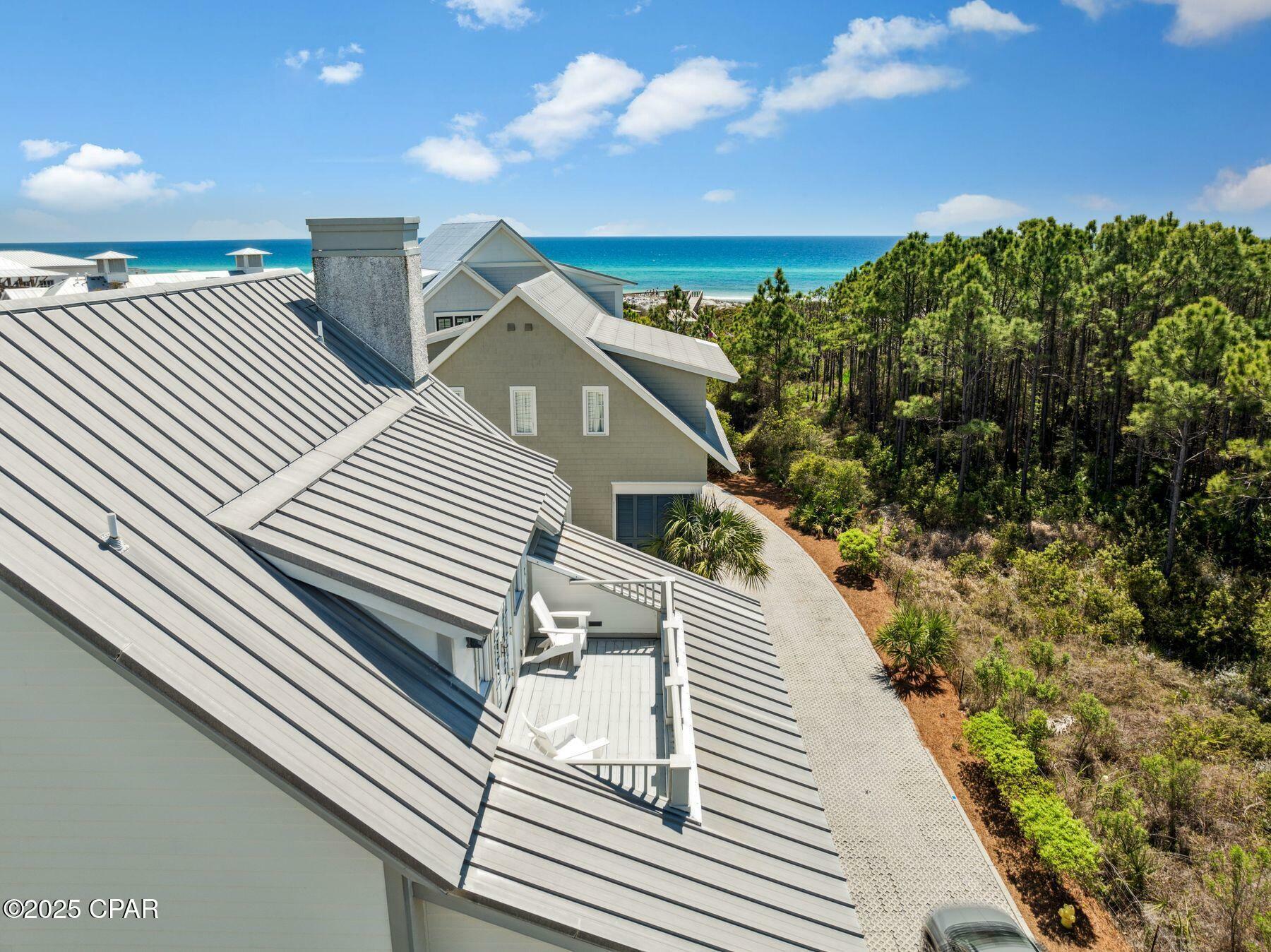 Property Photo: 93 Park Row Lane FL 32459