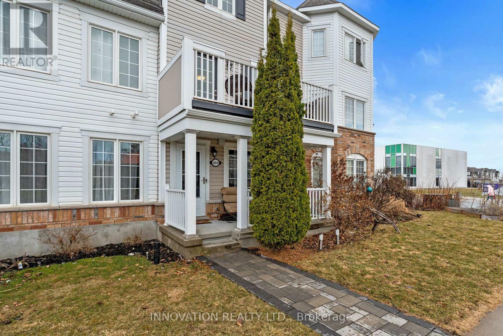 Photo de la propriété:  3502 River Run Avenue B  ON K2J 0R9 