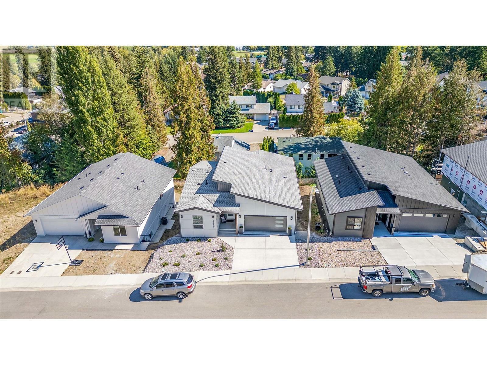 Property Photo:  2737 Cedar Ridge Street  BC V0E 2G5 
