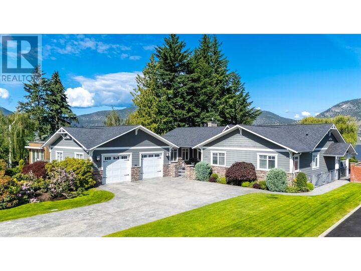 Property Photo:  162 Vancouver Place  BC V2A 1A7 