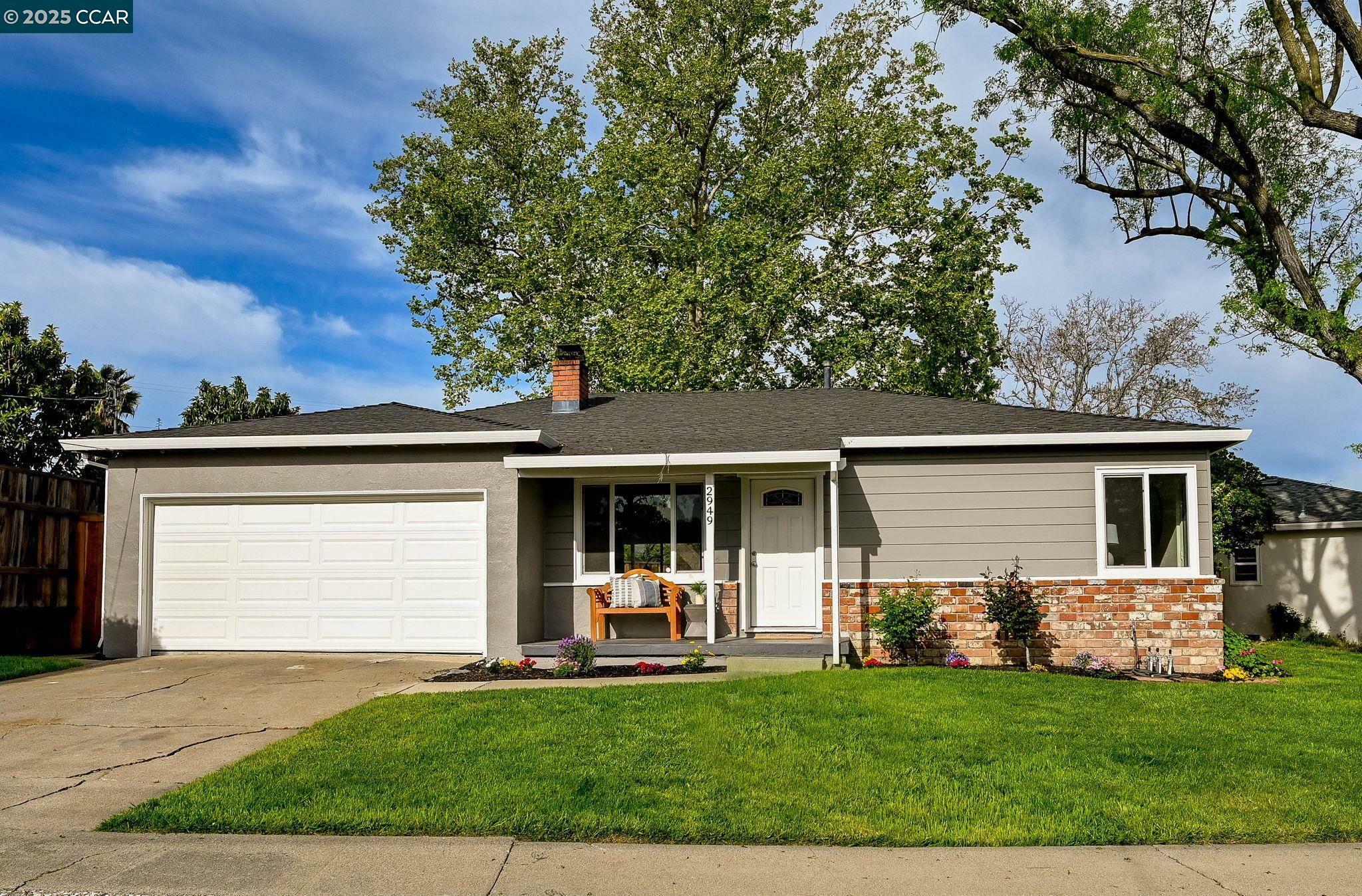 Property Photo: 2949 Glenside Dr CA 94520