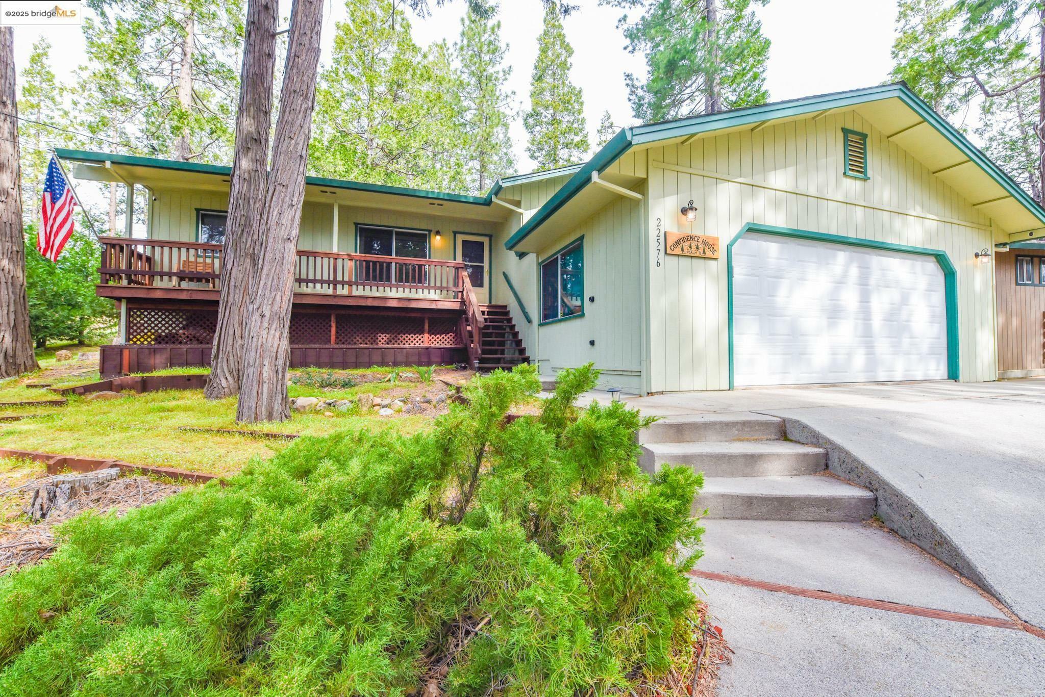 Property Photo: 22576 Confidence Rd CA 95383