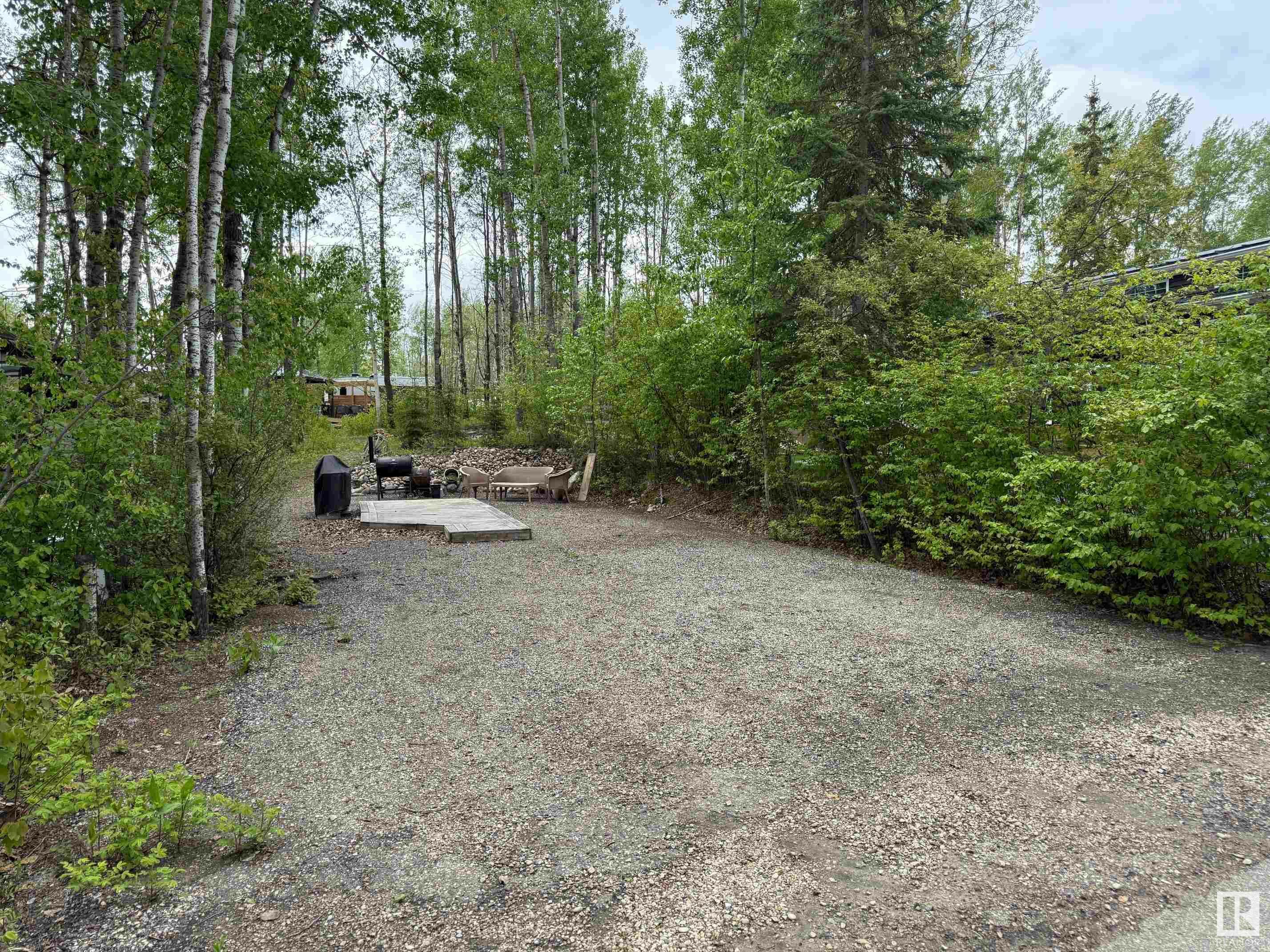 Property Photo:  445 53509 Rge Rd 60  AB T7Y 0B5 