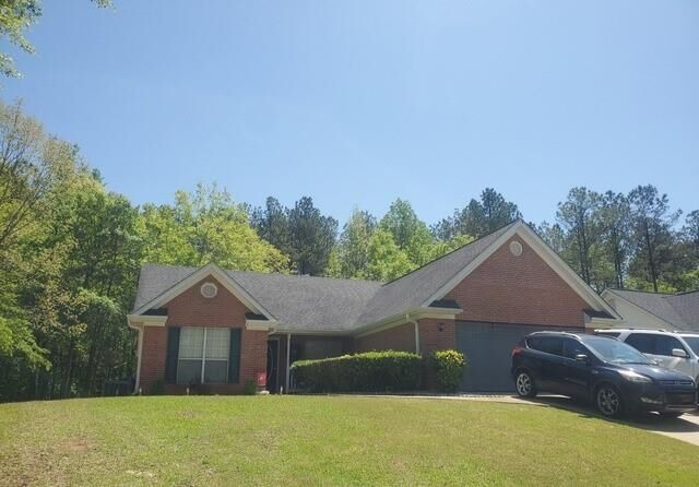 Property Photo: 70 Pebble Brooke Pass GA 30016