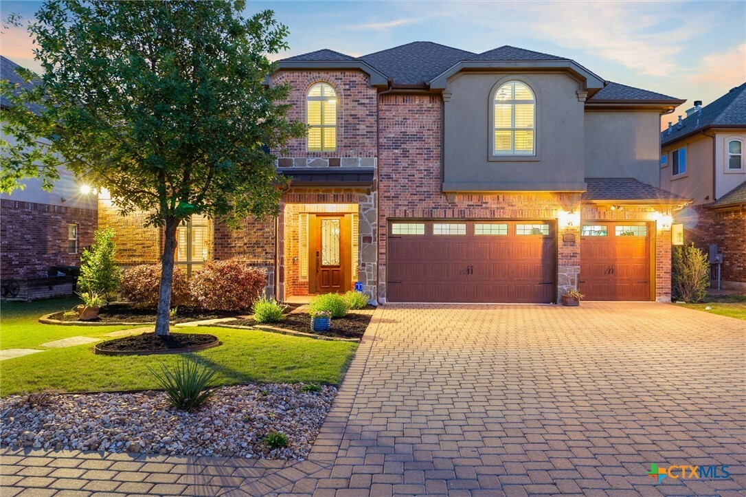 Property Photo: 1919 Los Santos Drive TX 78666