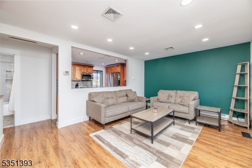 Property Photo: 7 Cardinal Rd NJ 07422