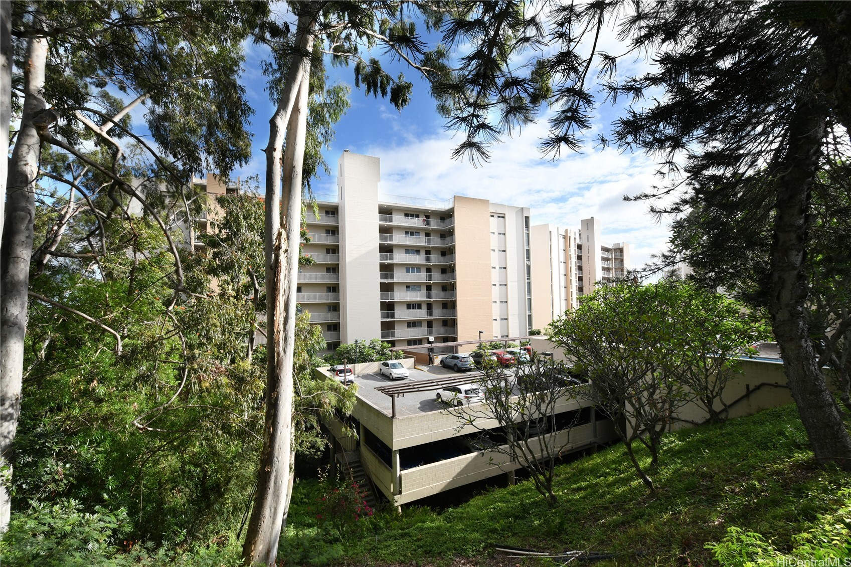 Property Photo: 98-719 Iho Place 5/804 HI 96701
