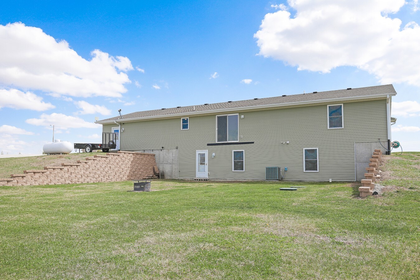 Property Photo: 1818 Elk Horn Court IA 50219