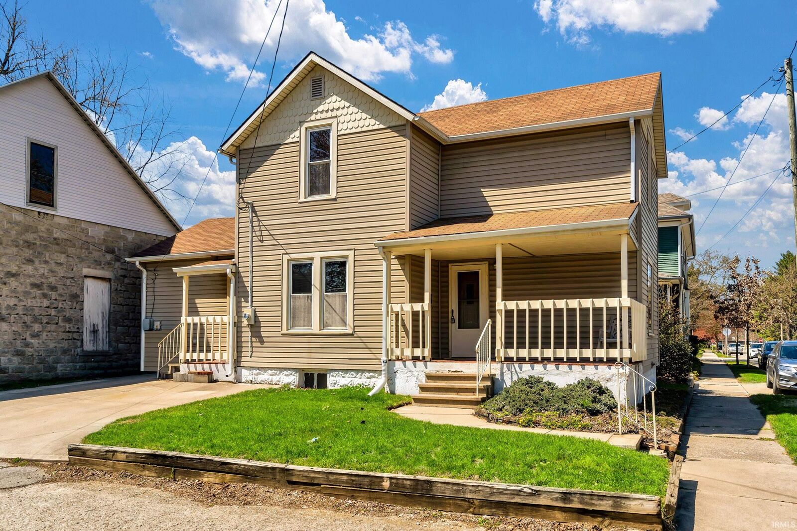 Property Photo:  1021 Dearborn Street  IN 46805-4322 