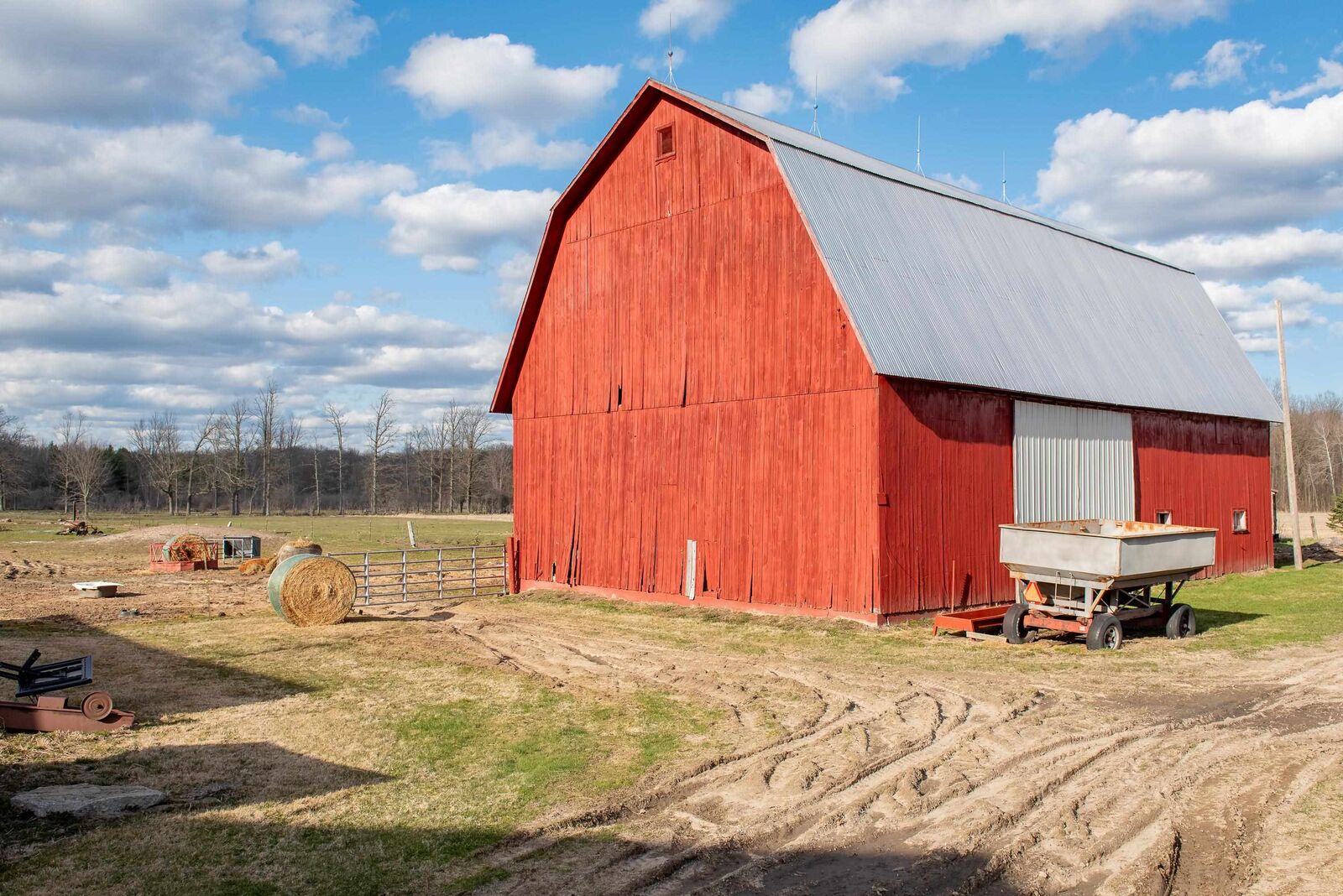 Property Photo:  680 W Stewart  MI 48640 