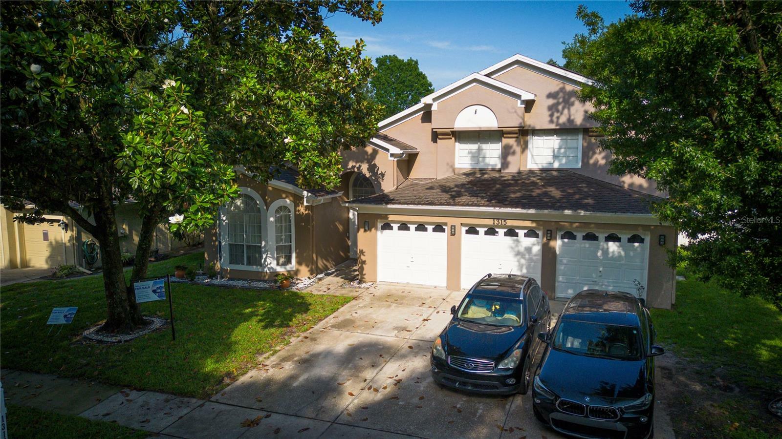 Property Photo: 1315 Olympia Park Circle FL 34761
