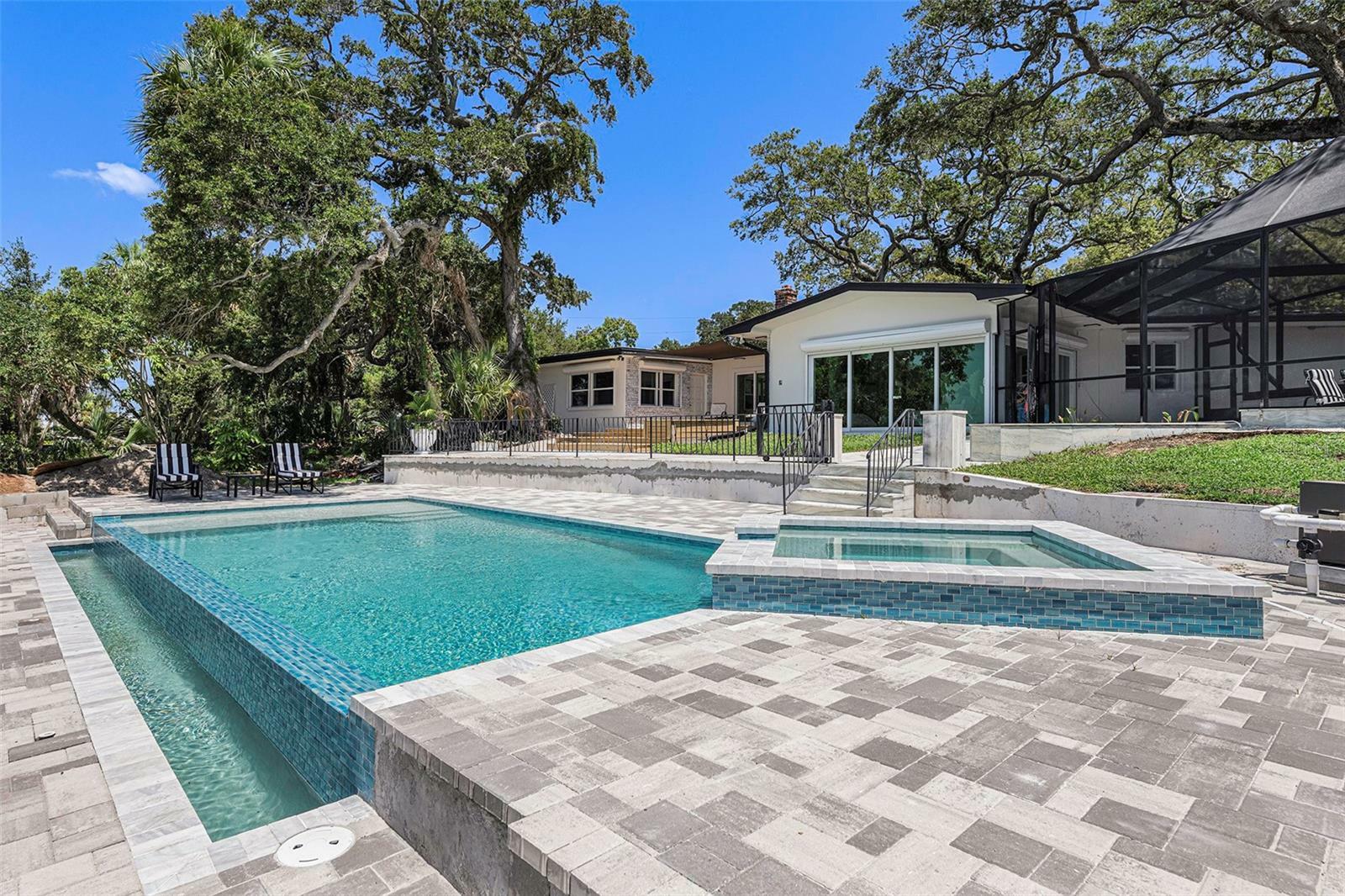 Property Photo: 8390 40th Avenue N FL 33709