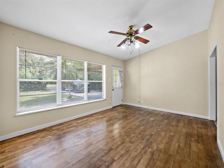 Property Photo:  25519 Colmar Avenue  FL 32776 
