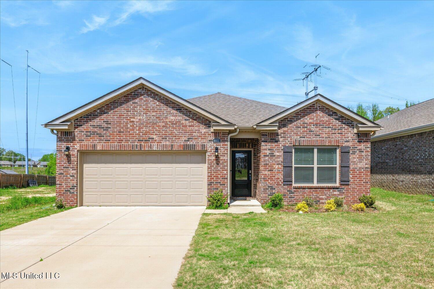 Property Photo: 8931 Mary Frances Drive MS 38671