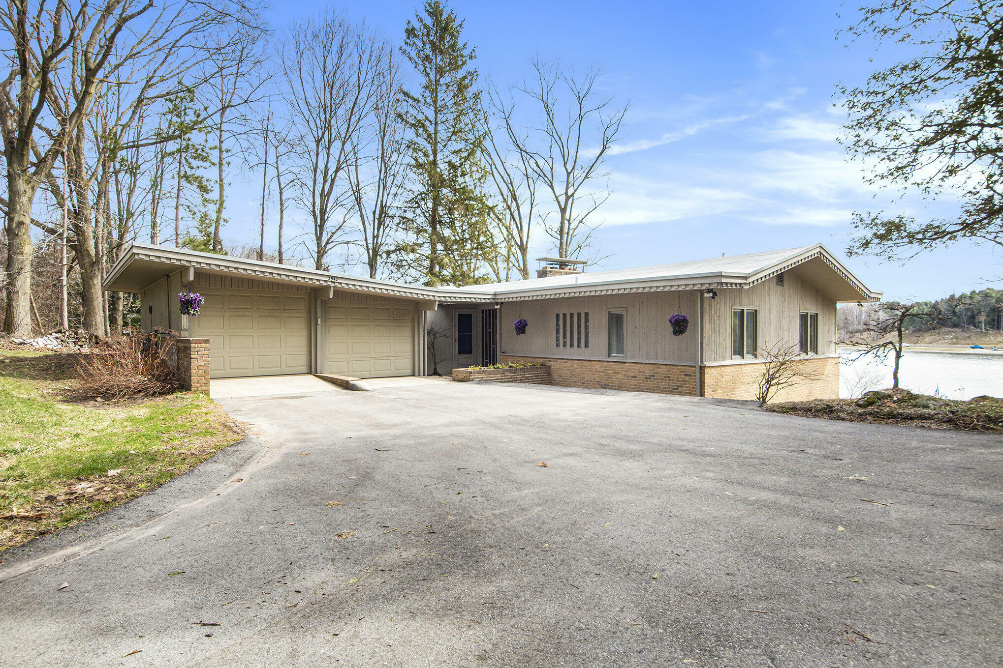 3942 Harmon Drive  Fremont MI 49412 photo