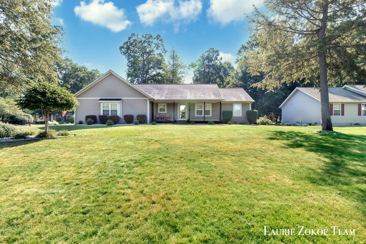 Property Photo: 13548 Greenbriar Drive MI 49417