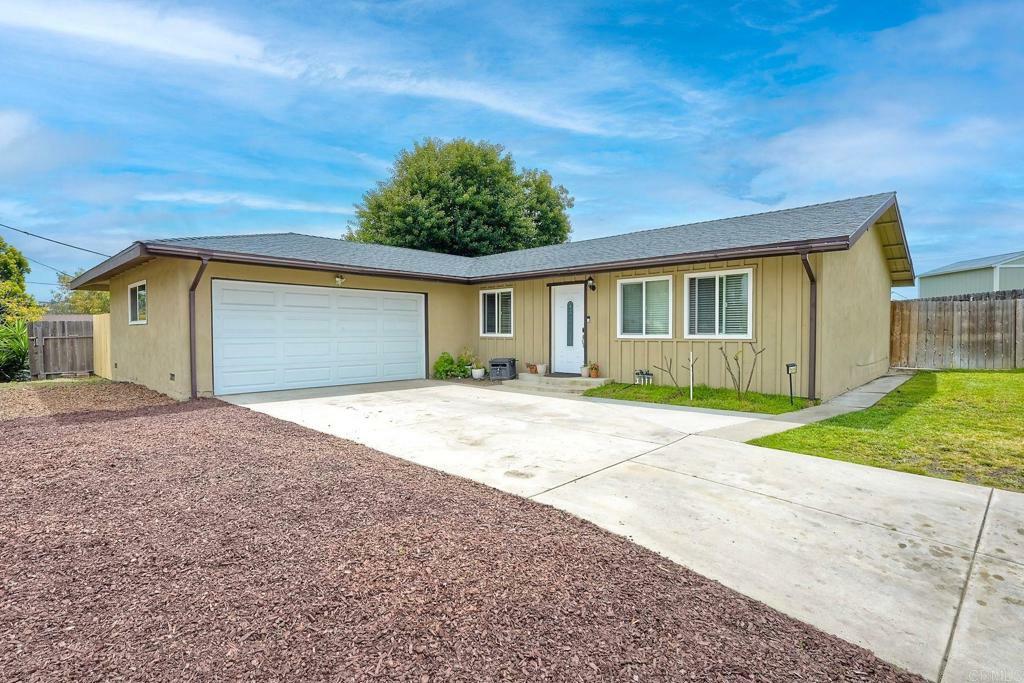 1618 Rush Avenue  Vista CA 92084 photo