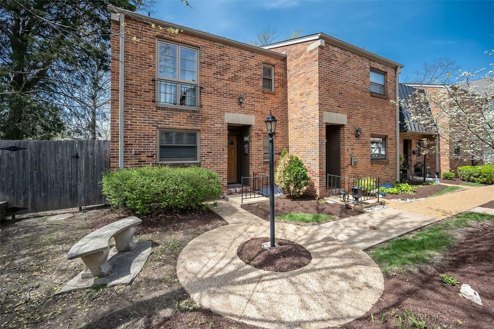 426 S Kirkwood Road A  St Louis MO 63122 photo