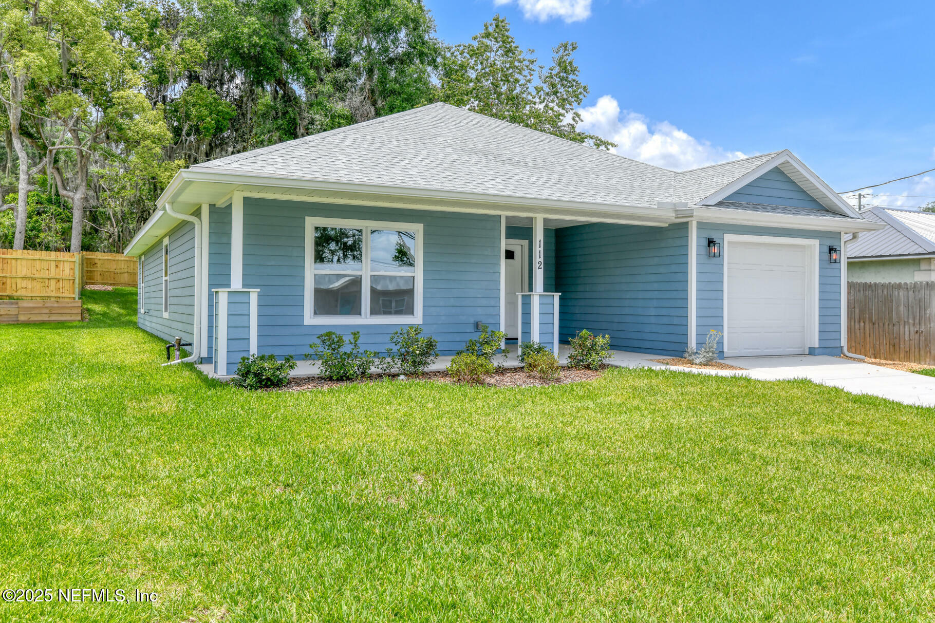 Property Photo: 112 Moseley Avenue FL 32177