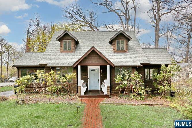 Property Photo: 6 Maysenger Road NJ 07430