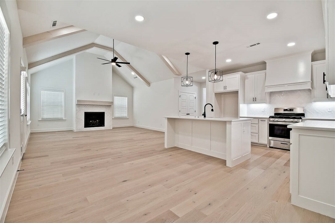 Property Photo: 1 Donna Lane AR 72715