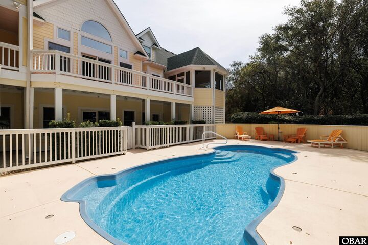 Property Photo:  706 Hunt Club Drive  NC 27927 