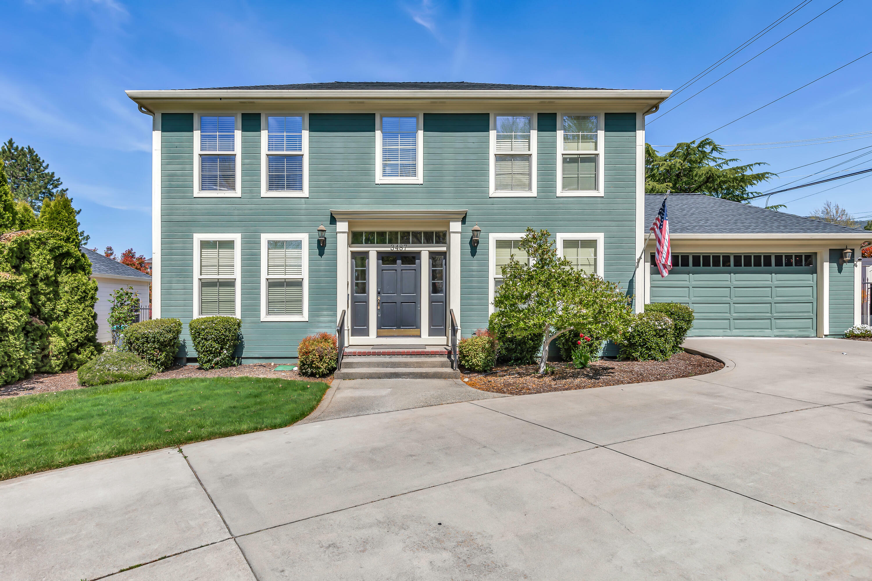 3487 Greystone Court  Medford OR 97504 photo