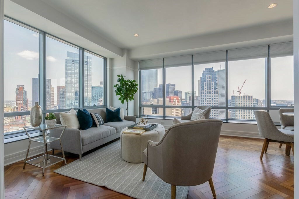 Property Photo:  2 Avery St 27G  MA 02111 