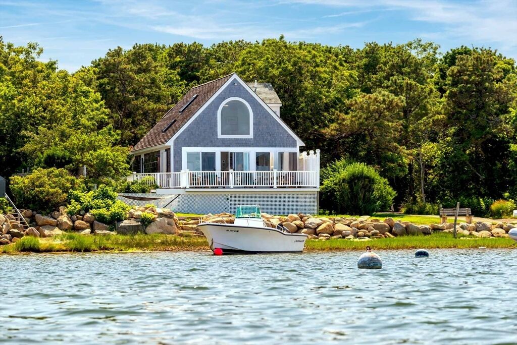 Property Photo:  31 The Boulevard  MA 02539 