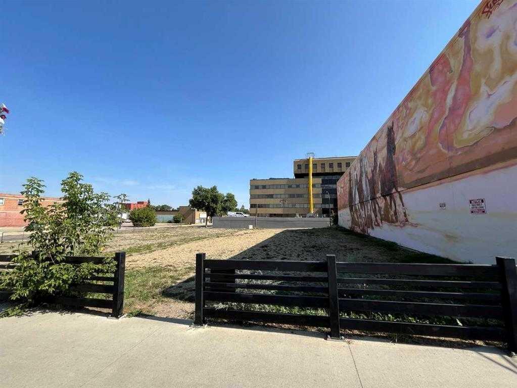 Property Photo: 5123 50 Avenue AB T4N 4B3