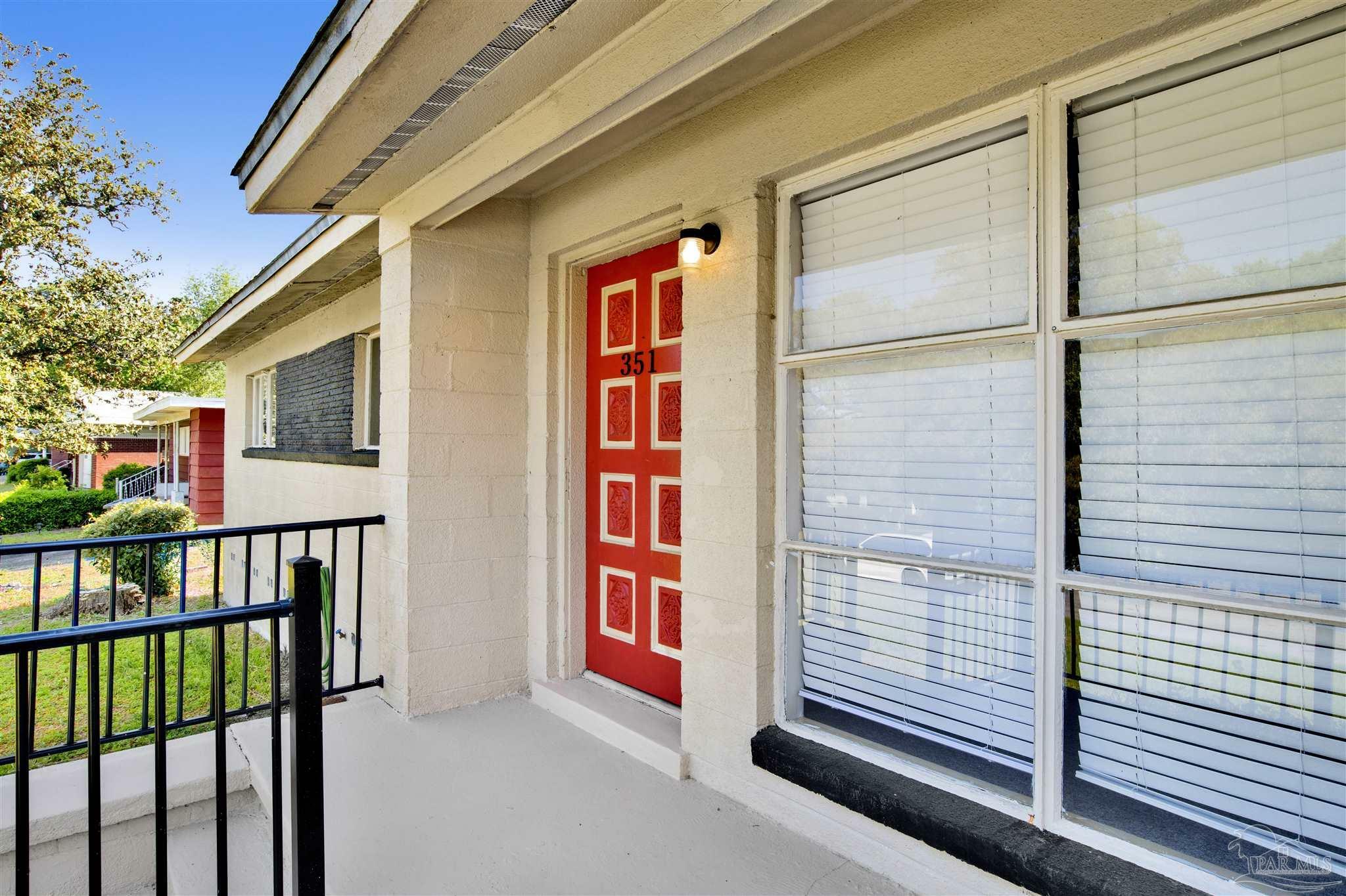 Property Photo: 351 Springdale Cir FL 32503