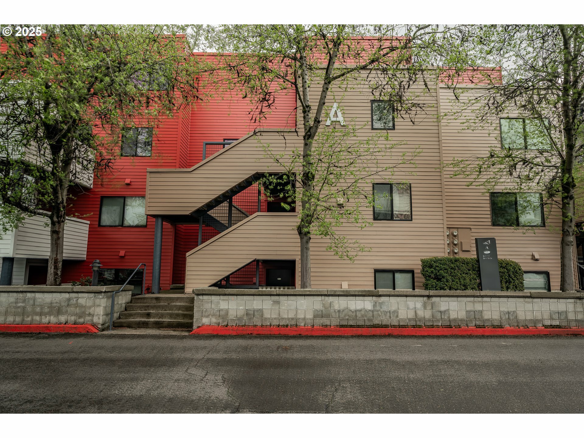 Property Photo: 606 NW Naito Pkwy A14 OR 97209