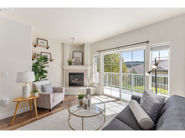 Property Photo:  15270 SW Sparrow Loop 103  OR 97007 