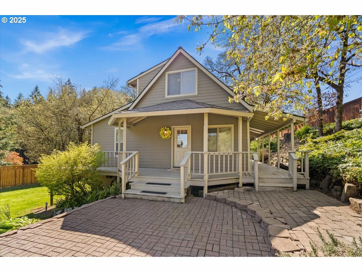 Property Photo: 7629 SW Speaks Dr OR 97119