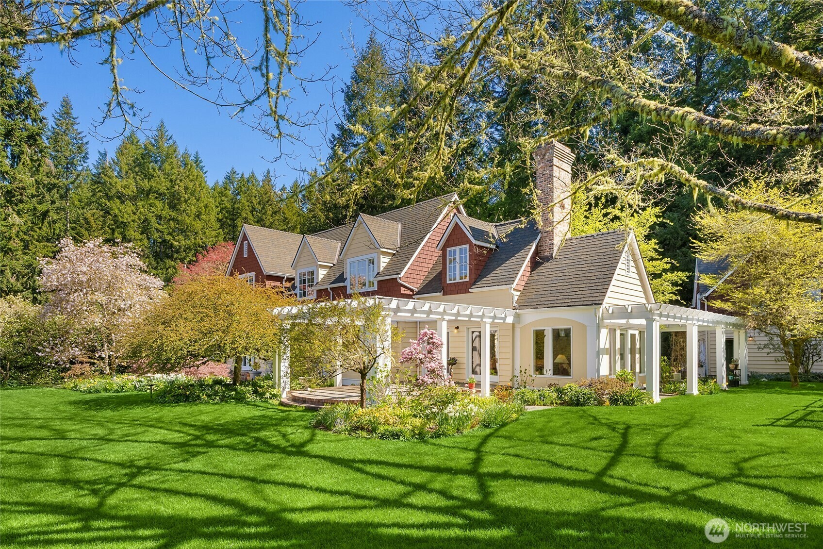 10565  Mandus Olson Road NE  Bainbridge Island WA 98110 photo