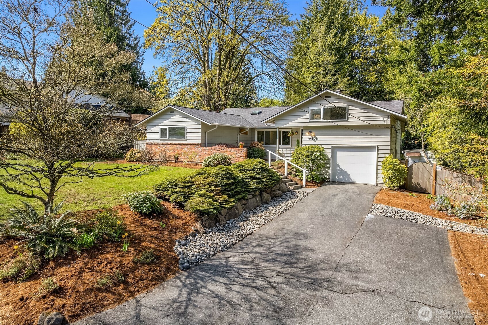 Property Photo: 10603 231st Street SW WA 98020