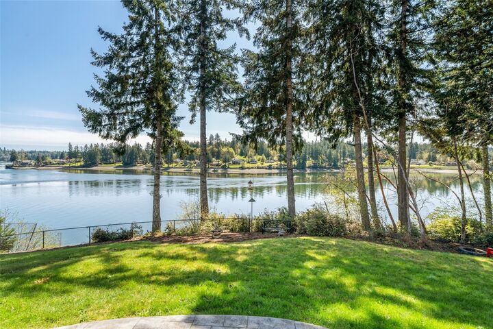 Property Photo: 431 E Agate Beach Drive WA 98584