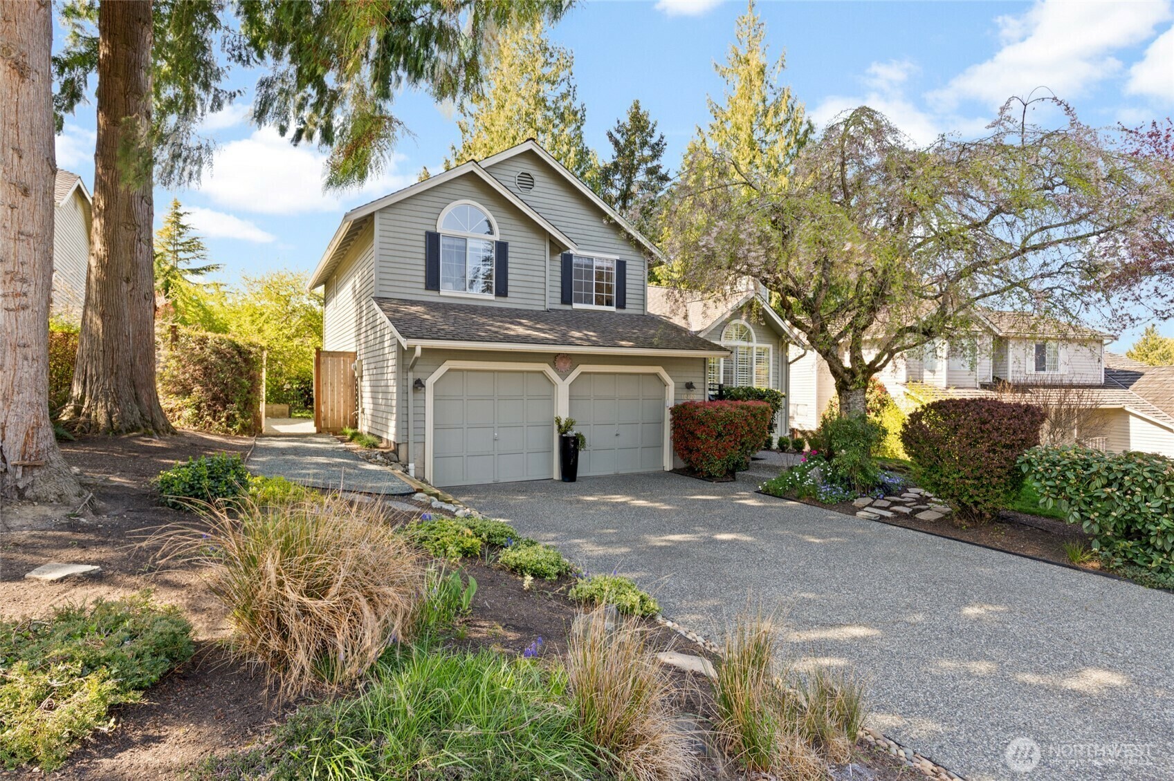 Property Photo: 10420 53rd Avenue W WA 98275