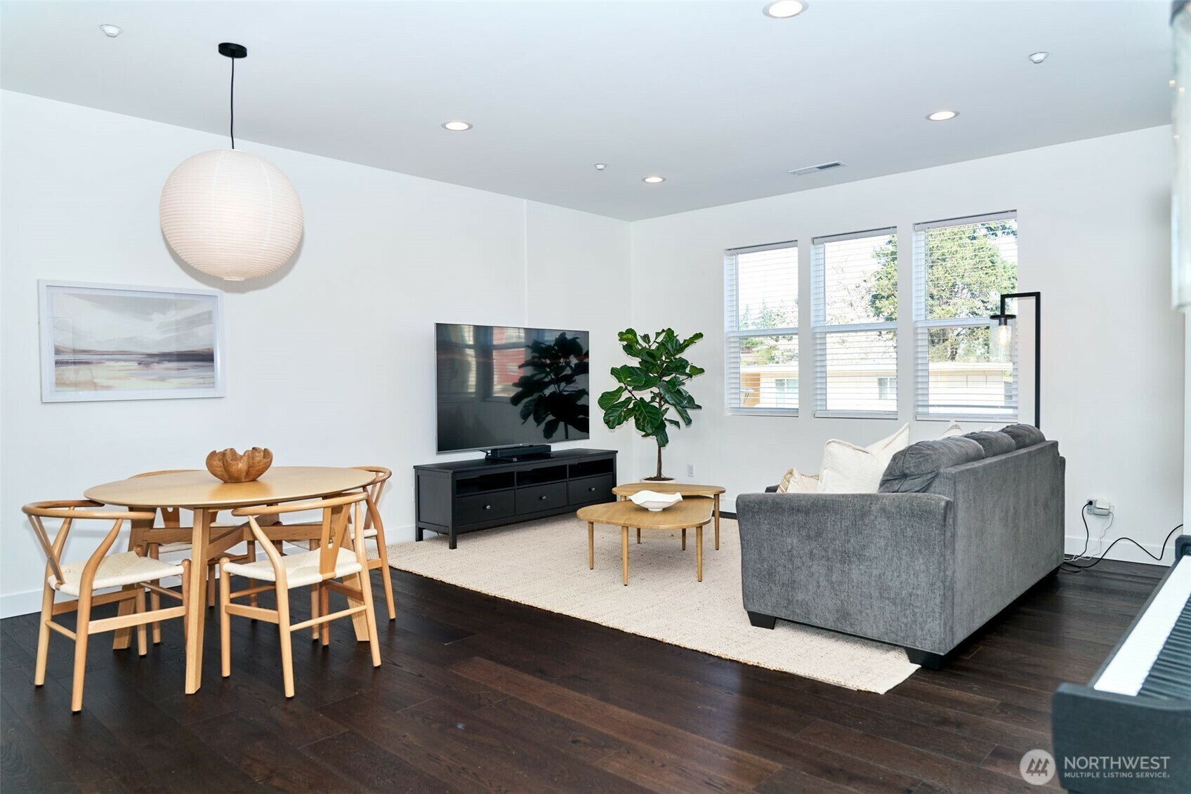 Property Photo: 3423 S 144th Street WA 98168