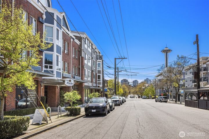 Property Photo: 812 5th Avenue N 407 WA 98109