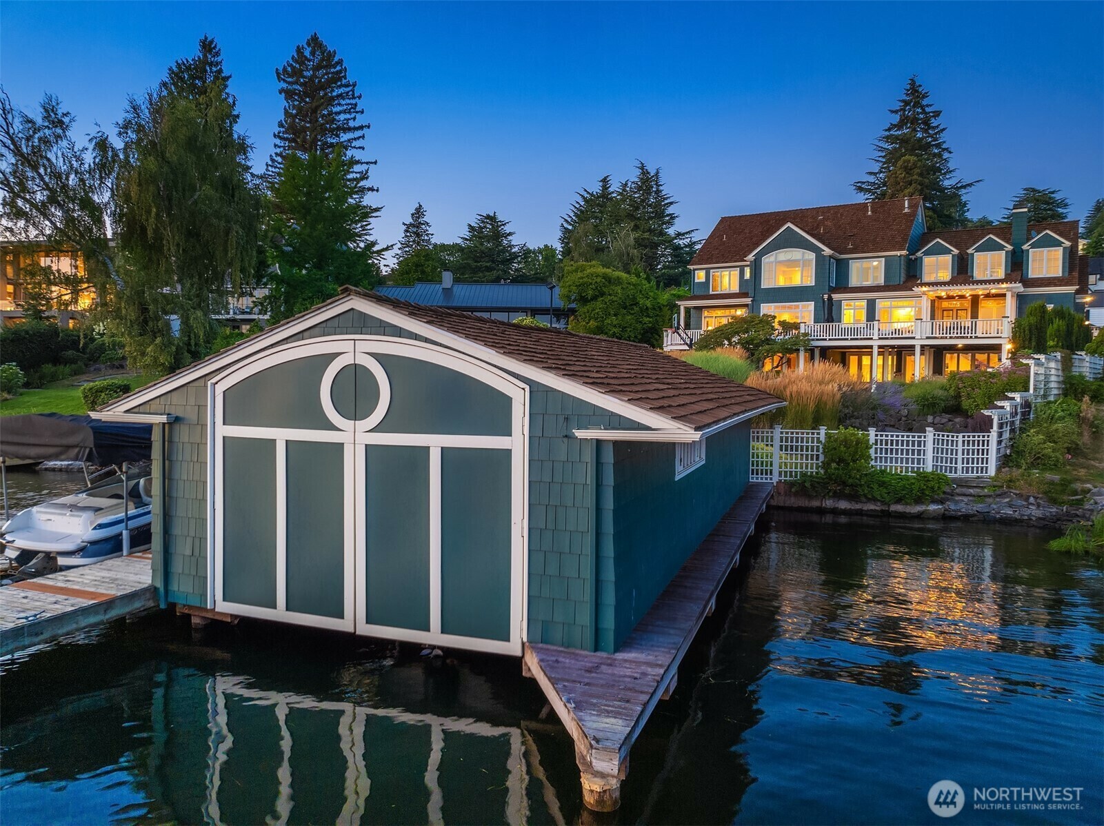 Property Photo: 3509 43rd Avenue NE WA 98105