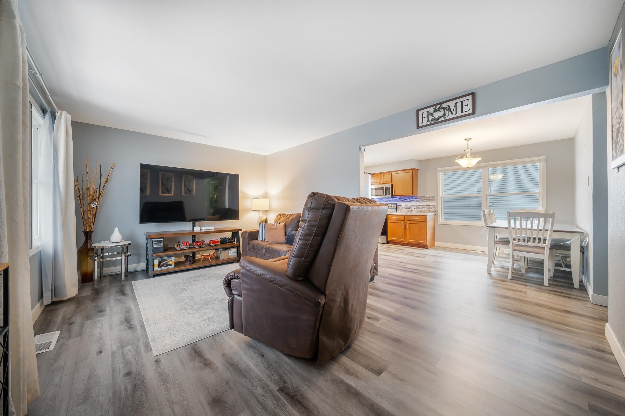 Property Photo: 881 Clovis Avenue WI 54952