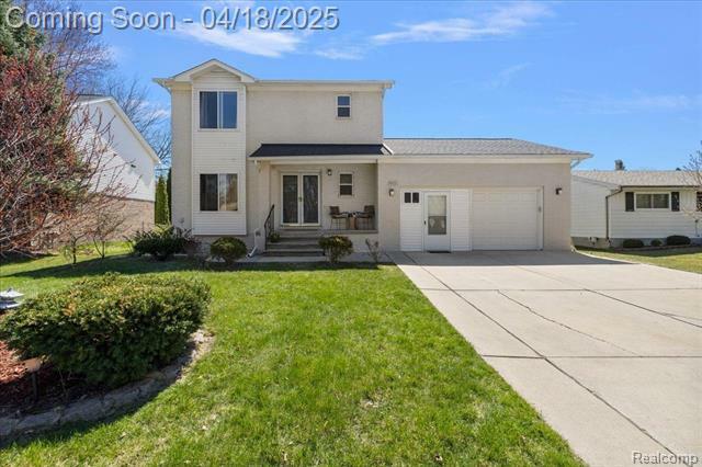 Property Photo: 5612 Meadow View Street MI 48310