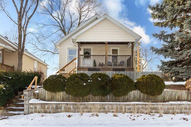 Property Photo: 2817 Wright Street MI 48060