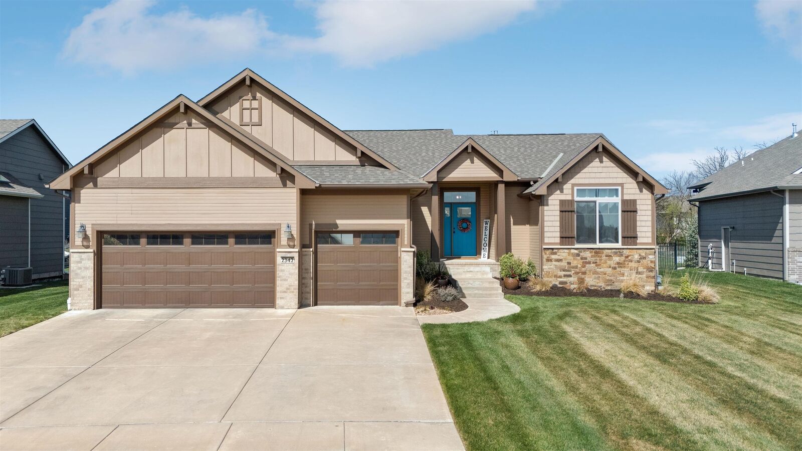 Property Photo:  2342 N Lakeside Cir  KS 67002 