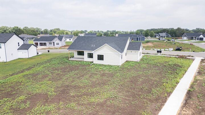 Property Photo: 139 East Evergreen Lane WI 53563